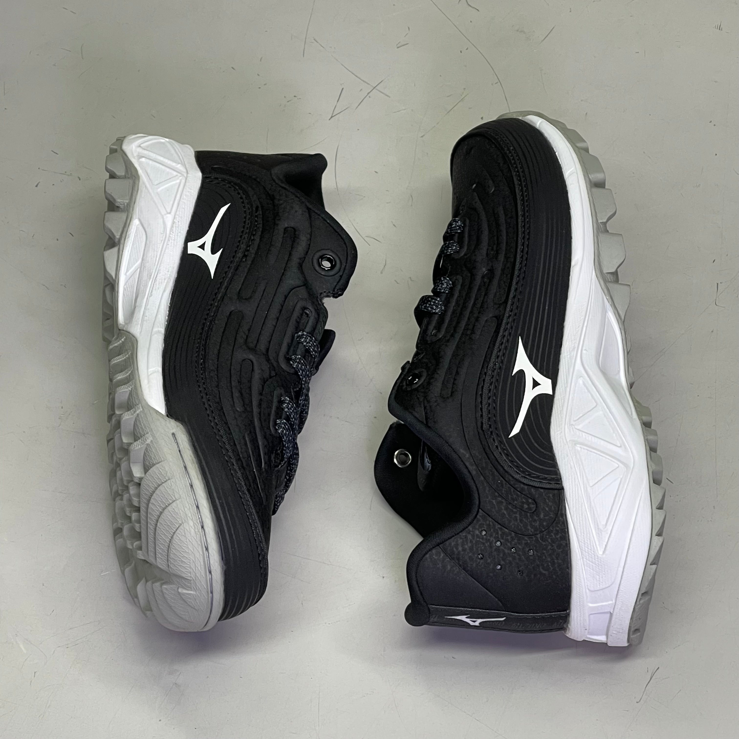 MIZUNO (PAIR) Ambition 3 Baseball Shoes US 4.5 Men's Black w/ White 11GT235109